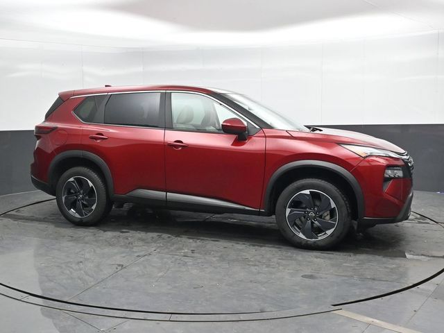 Used 2025 Nissan Rogue SV AWD/4WD image 5