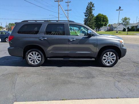 Used 2011 Toyota Sequoia Platinum AWD/4WD image 5