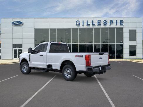 New 2026 Ford F250 XL w/ FX4 Off-Road Package image 4