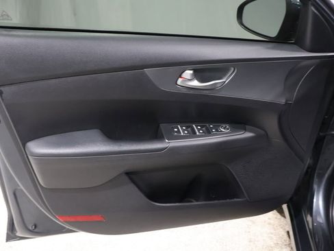 Used 2021 Kia Forte LXS image 12