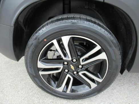 Used 2023 Chevrolet TrailBlazer LT image 7