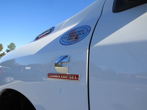 New 2026 RAM 3500 Tradesman w/ Chrome Appearance Group image 17