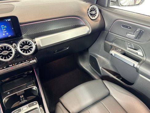 Certified 2024 Mercedes-Benz EQB 300 4MATIC image 21