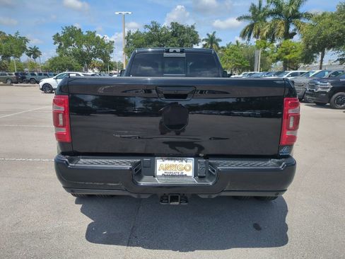 Used 2024 RAM 3500 Laramie w/ Towing Technology Group AWD/4WD image 7