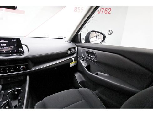 Certified 2025 Nissan Rogue S image 8