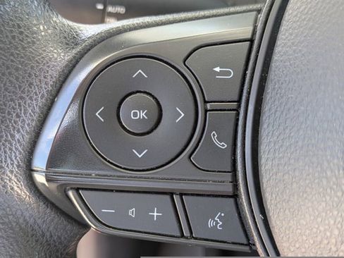 Used 2024 Toyota Corolla LE FWD image 18