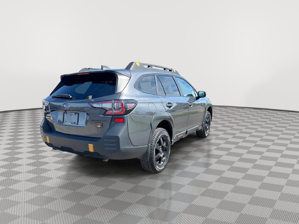 Used 2025 Subaru Outback Wilderness AWD/4WD image 11