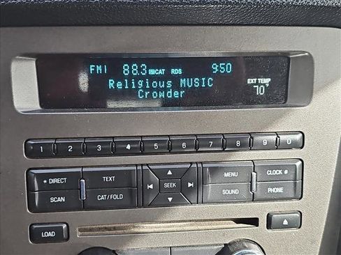 Used 2014 Ford Mustang Convertible image 18