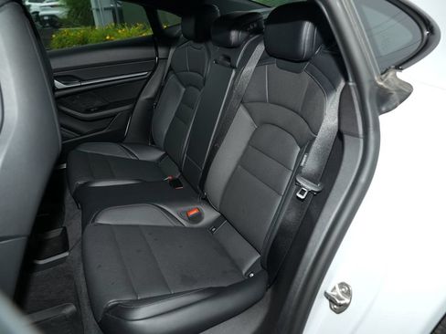 Certified 2025 Porsche Taycan 4S AWD/4WD image 36