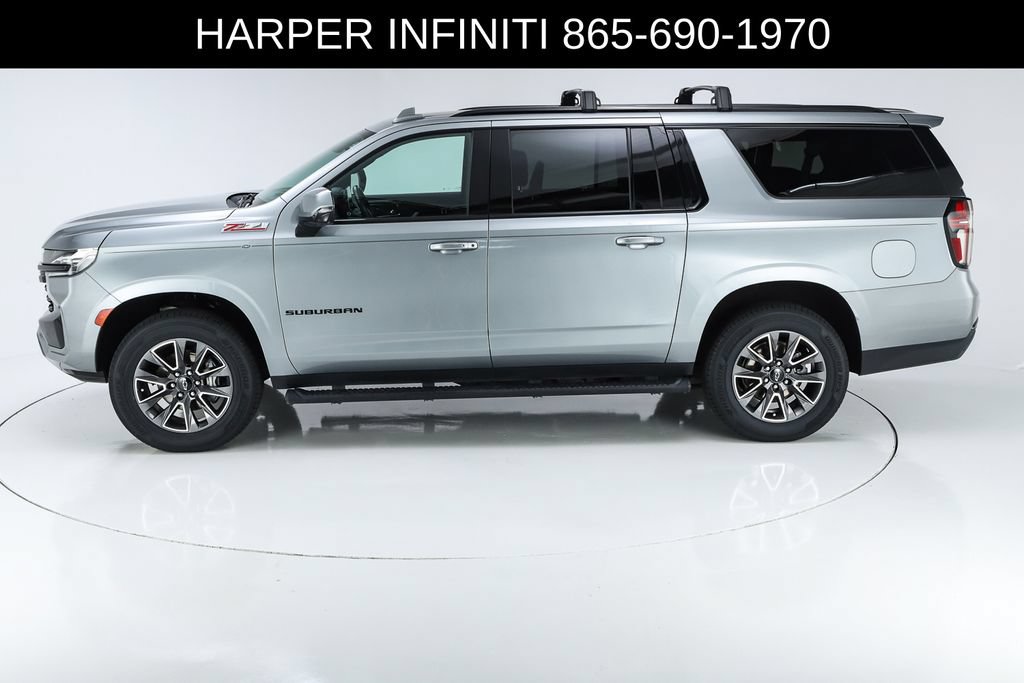 Used 2024 Chevrolet Suburban Z71 w/ Luxury Package AWD/4WD image 2