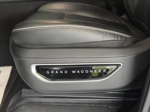 Used 2024 Jeep Grand Wagoneer Series II Obsidian w/ Quick Order Packagew 28T AWD/4WD image 28