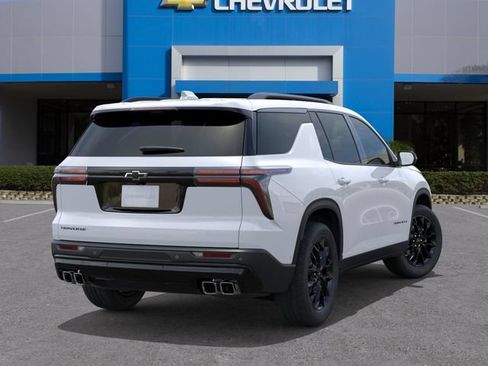 New 2026 Chevrolet Traverse LT w/ Midnight/Sport Edition FWD image 5