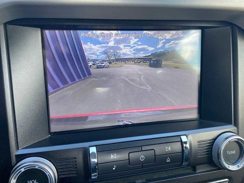 Used 2017 Ford Mustang Premium image 18