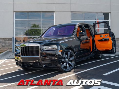 Used 2022 Rolls-Royce Cullinan w/ Technology Package AWD/4WD image 1