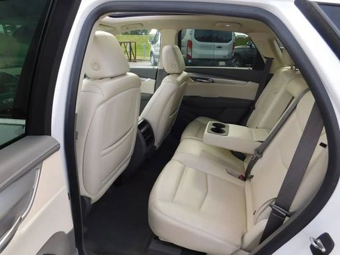 Used 2019 Cadillac XT5 Luxury image 14