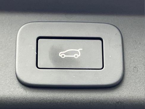 Used 2025 Land Rover Range Rover Sport Dynamic SE AWD/4WD image 19