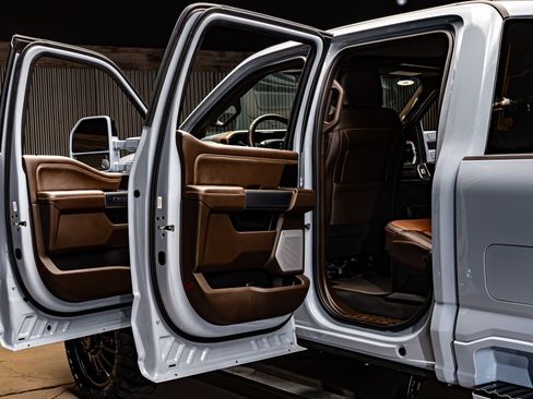 Used 2026 Ford F450 King Ranch w/ Chrome Package image 27