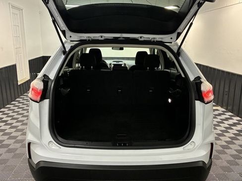 Used 2020 Ford Edge SE image 27