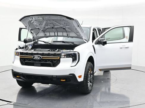 Used 2025 Ford Maverick Tremor AWD/4WD image 53