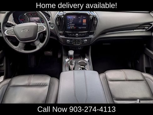 Used 2023 Chevrolet Traverse RS FWD image 12