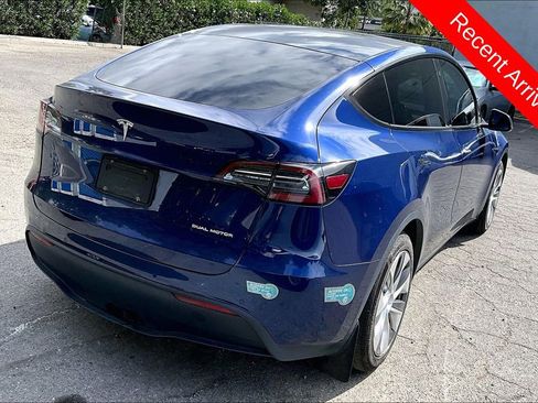 Used 2020 Tesla Model Y Long Range image 4