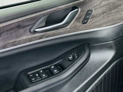 Used 2024 Jeep Grand Cherokee L Limited w/ Luxury Tech Group II image 15