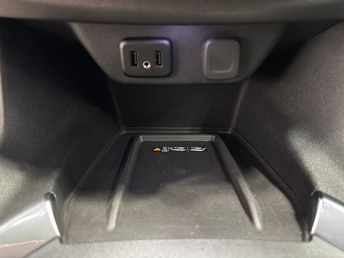 Used 2023 Chevrolet Traverse LT AWD/4WD image 25