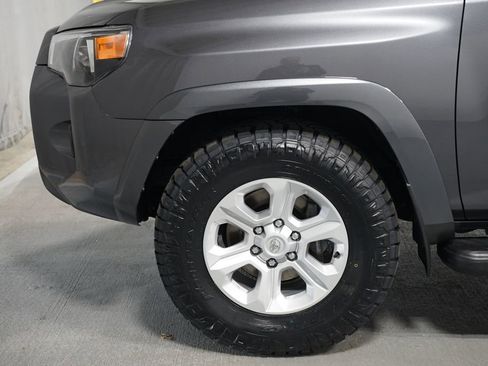 Certified 2023 Toyota 4Runner SR5 Premium w/ Moonroof Package image 5