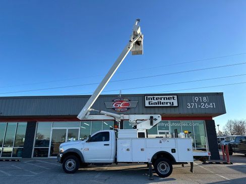 Used 2011 RAM 5500 2WD Regular Cab w/ ST Decor Group image 25