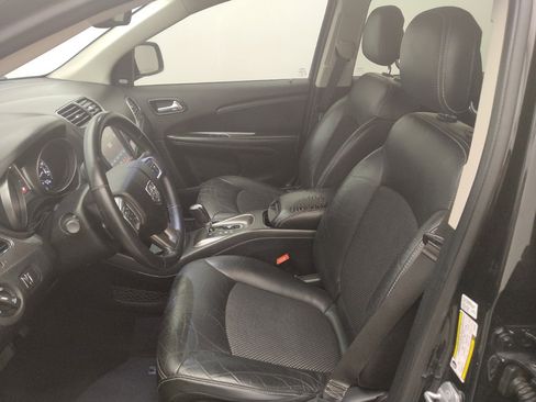 Used 2018 Dodge Journey Crossroad FWD image 17