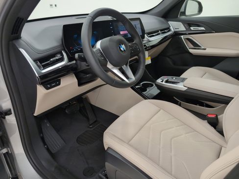 New 2025 BMW X1 xDrive28i w/ Convenience Package image 12