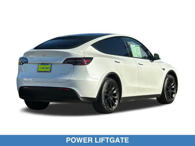 Used 2023 Tesla Model Y Long Range AWD/4WD image 5