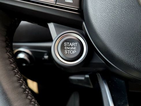 Used 2024 Alfa Romeo Tonale Ti w/ Premium Interior Package image 20