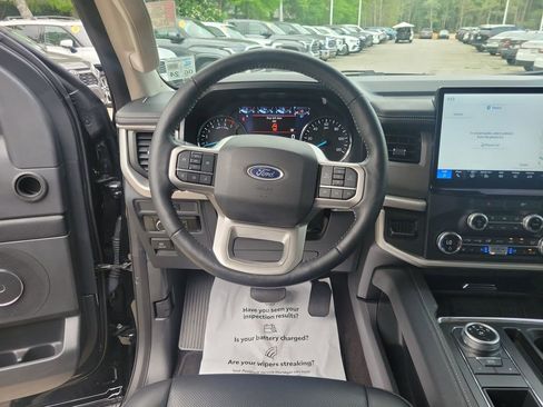 Used 2023 Ford Expedition XLT RWD image 22