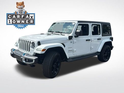 Used 2023 Jeep Wrangler Unlimited Sahara w/ Cold Weather Group AWD/4WD image 3
