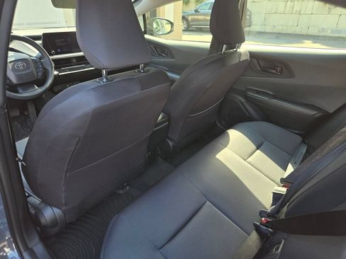Used 2024 Toyota Prius LE AWD/4WD image 11