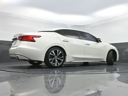 Used 2017 Nissan Maxima Platinum FWD image 31