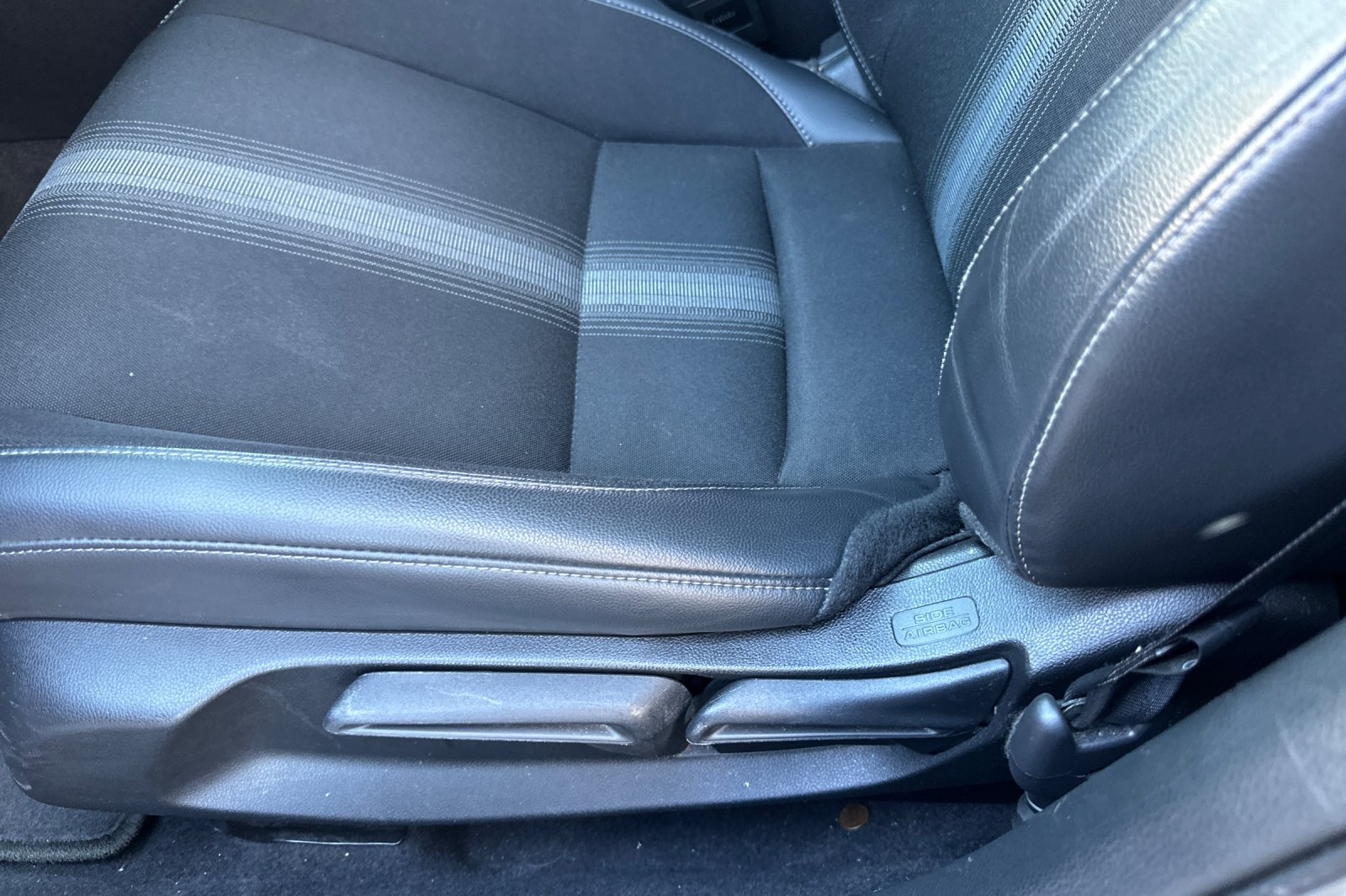 Used 2022 Honda Civic Sport image 13