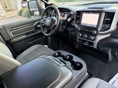 Used 2024 RAM 2500 Big Horn AWD/4WD image 15