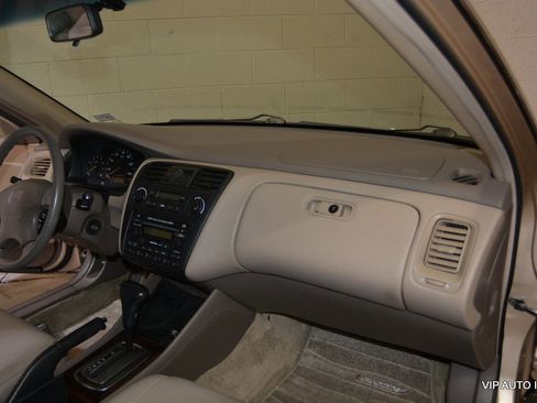 Used 2001 Honda Accord EX image 12