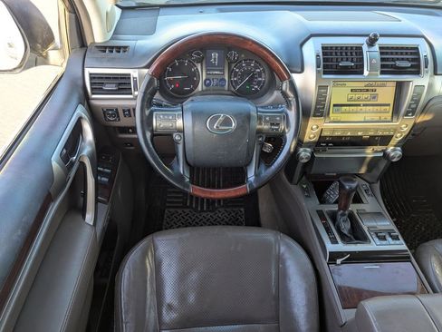 Used 2010 Lexus GX 460 image 29