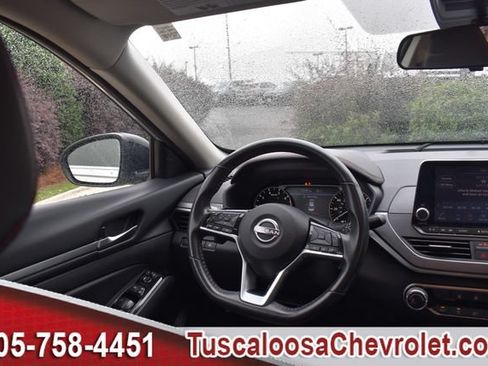 Used 2024 Nissan Altima 2.5 SR FWD image 24