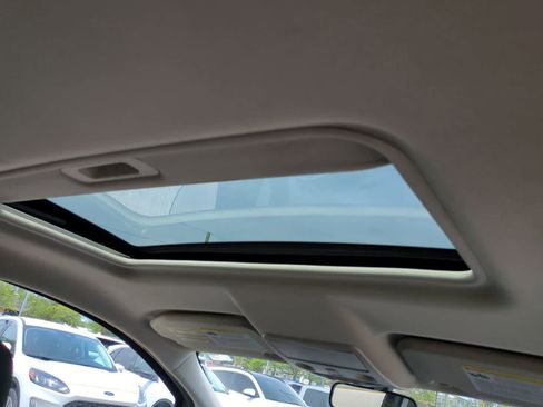 Used 2020 Ford EcoSport SE w/ SE Convenience Package FWD image 22