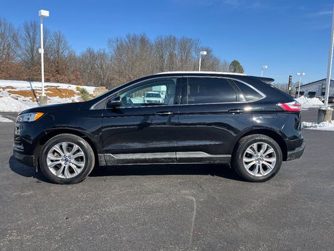 Used 2019 Ford Edge Titanium image 4