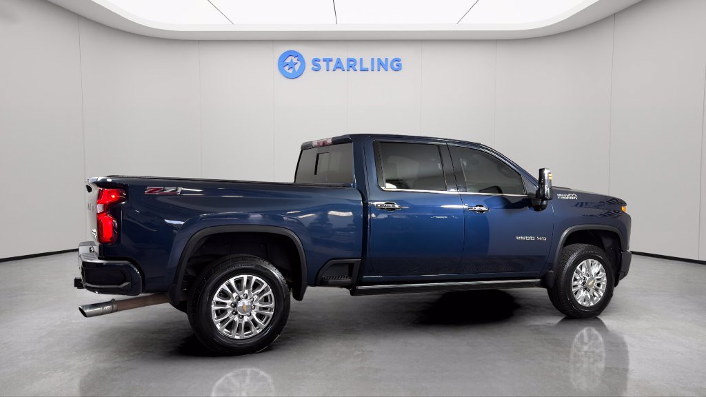 Used 2022 Chevrolet Silverado 2500 High Country w/ Technology Package AWD/4WD image 11