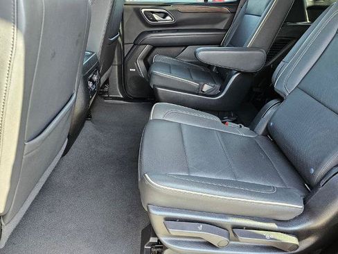 Used 2024 Chevrolet Tahoe Premier AWD/4WD image 18