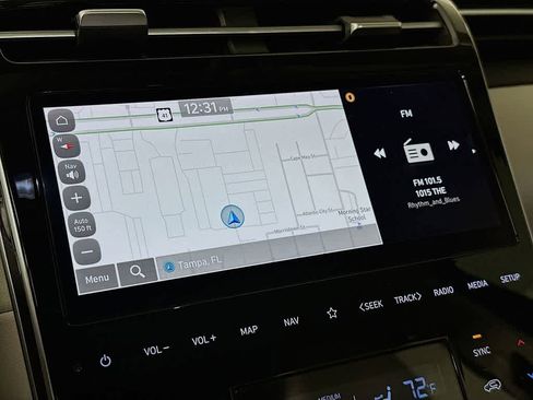 Used 2022 Hyundai Tucson Limited image 27