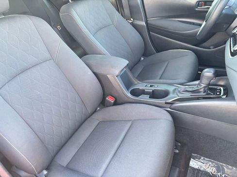 Used 2025 Toyota Corolla LE w/ Carpet Mat Package (TMS) image 15