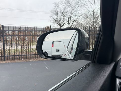 Used 2020 Jeep Cherokee Limited image 16