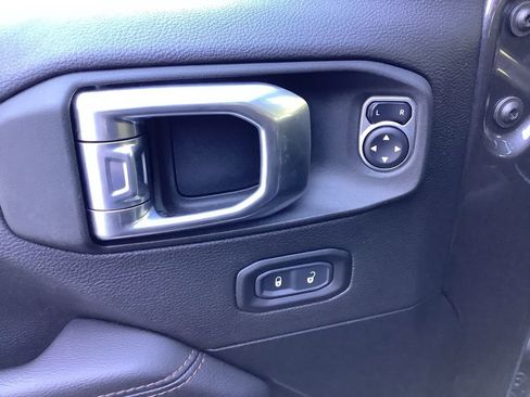 Used 2021 Jeep Wrangler Unlimited Rubicon w/ Dual Top Group image 25